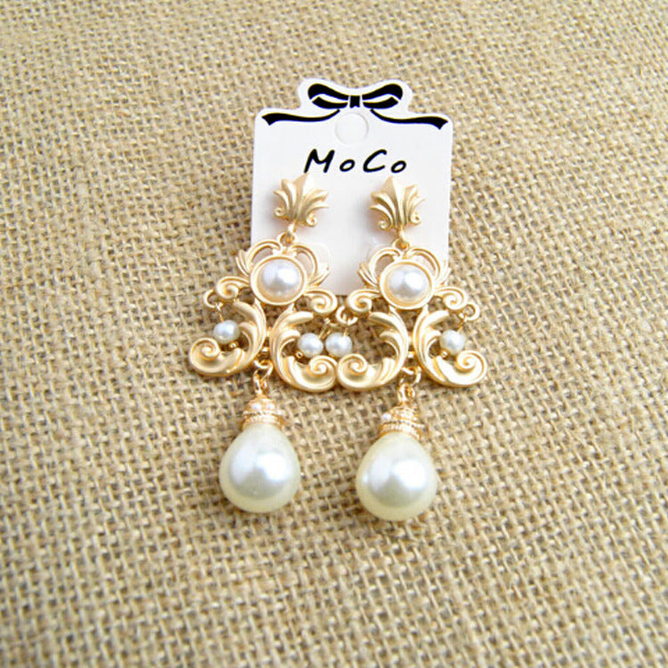 Exaggerated Fashion Pearl Earrings in Baroque Style