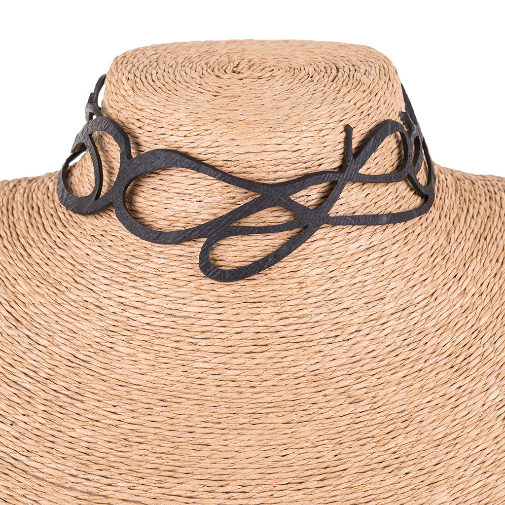 Wave Elegant Inner Tube Choker