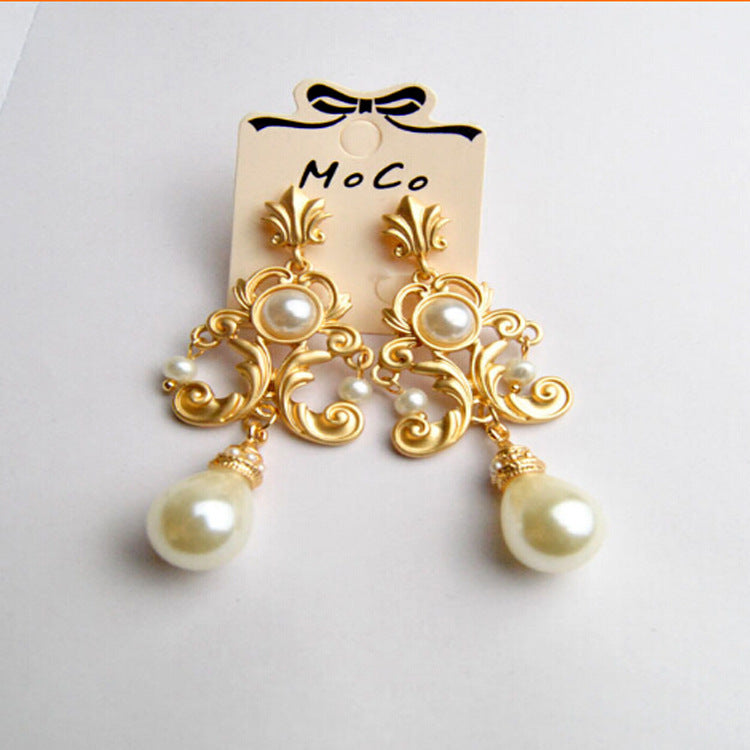 Exaggerated Fashion Pearl Earrings in Baroque Style