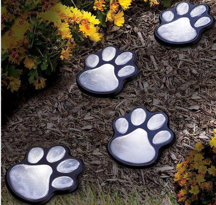 Solar Bear Paw Garden Light