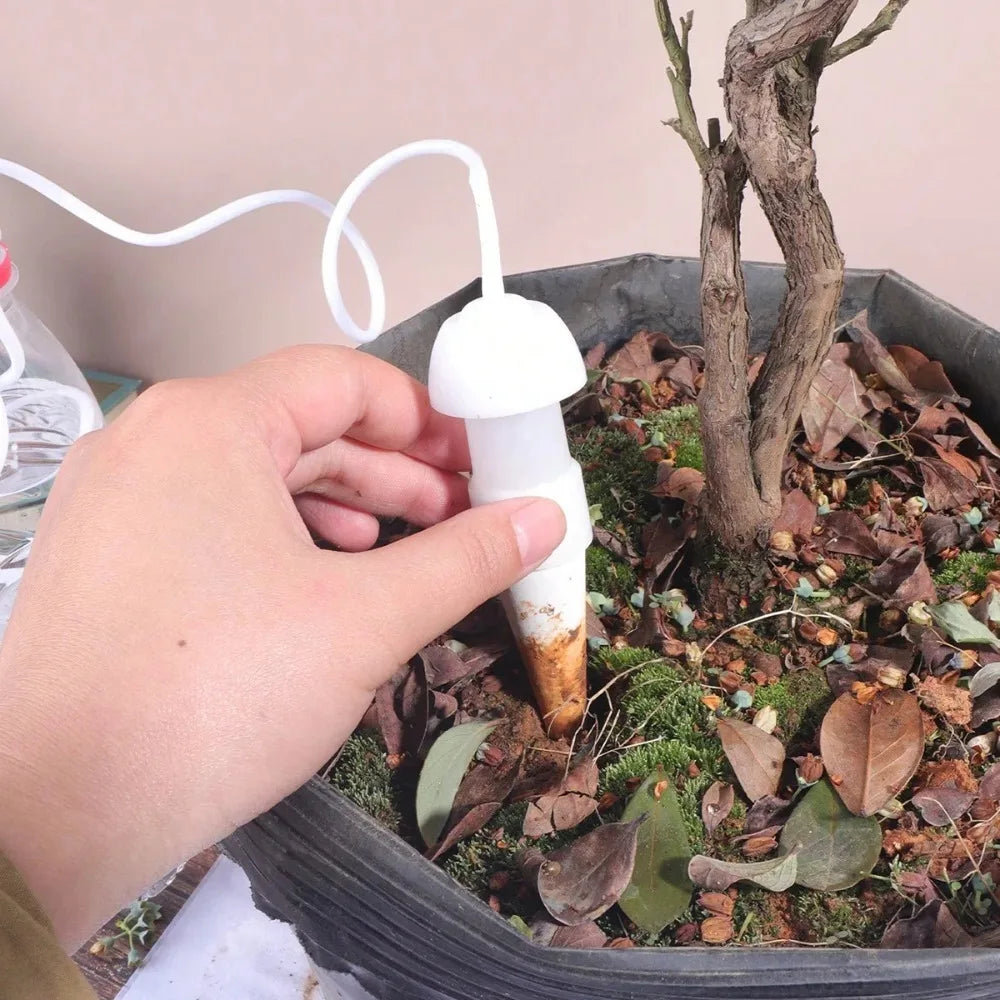 2/4pcs Flower potted automatic watering irrigation device drip Plant Waterer gardening tool ceramic drip irrigation device
